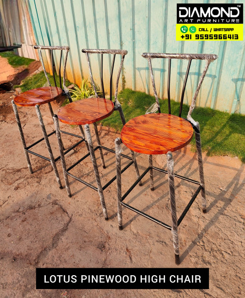 Lotus Pinewood High Chair